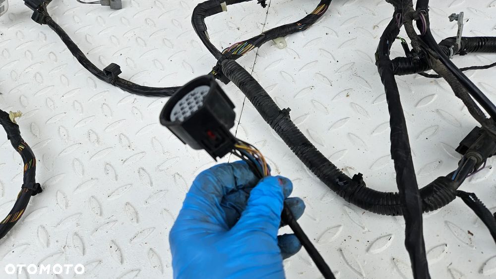 Jaguar XJ 351 5.0 SC 510 KM 508PS Instalacja grodzi Wiązka przewodów komory Kable AW93-14290-UAE - 10