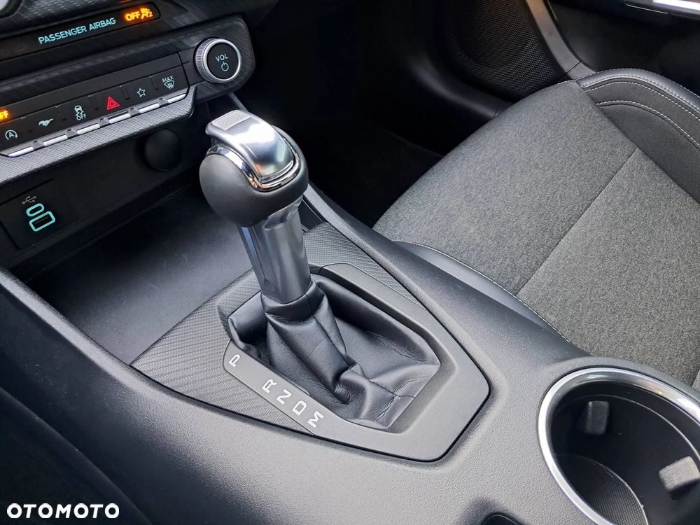 Ford Mustang - 32