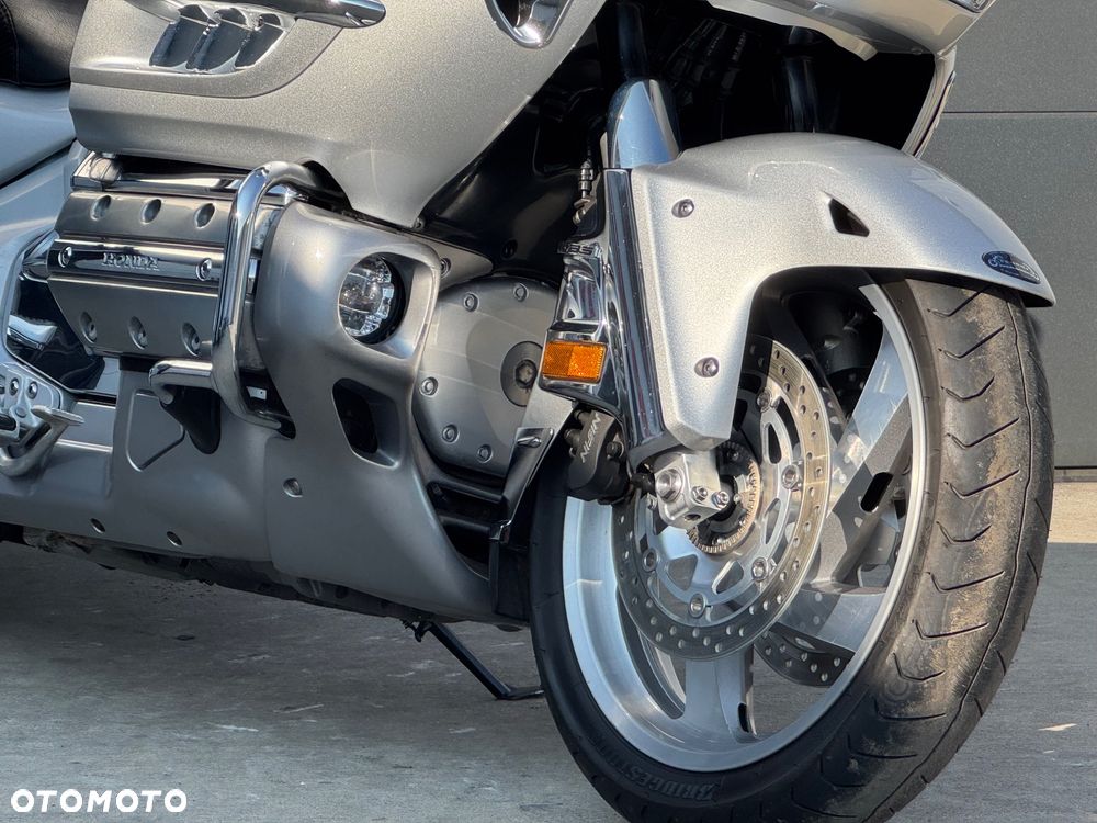 Honda GL - 4