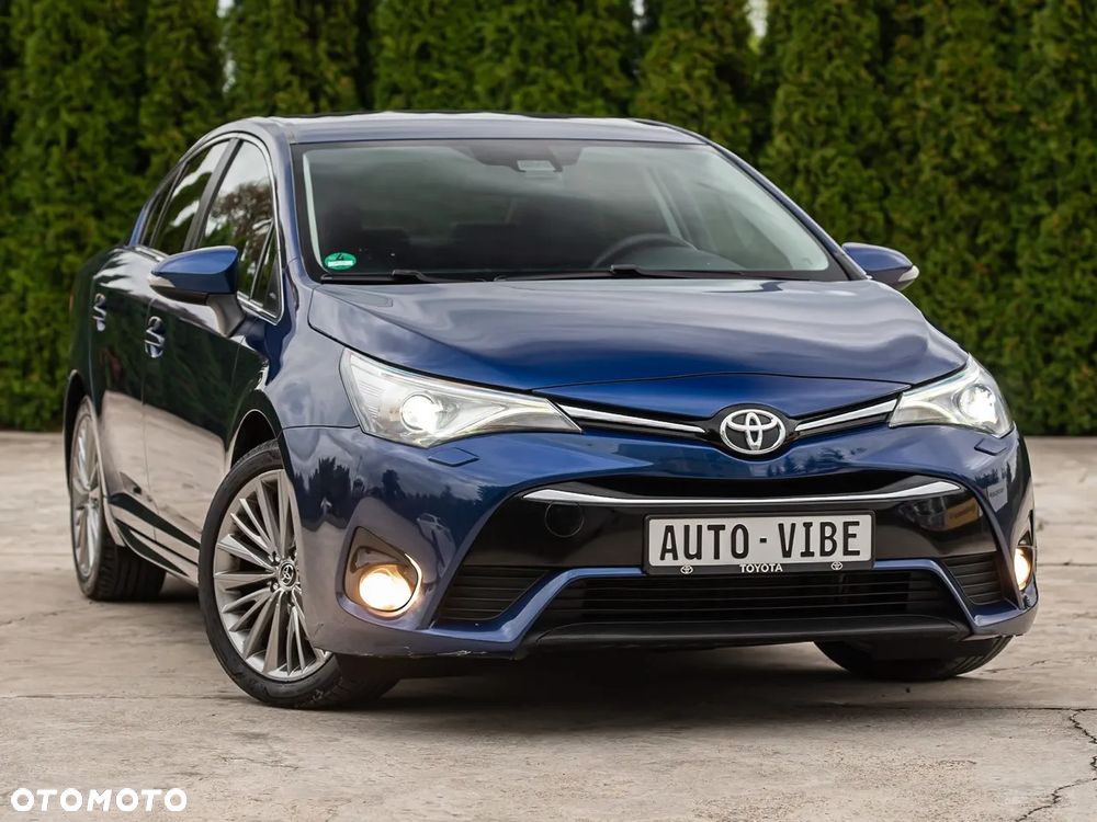 Toyota Avensis Touring Sports 2.0 D-4D Team Deutschland - 1