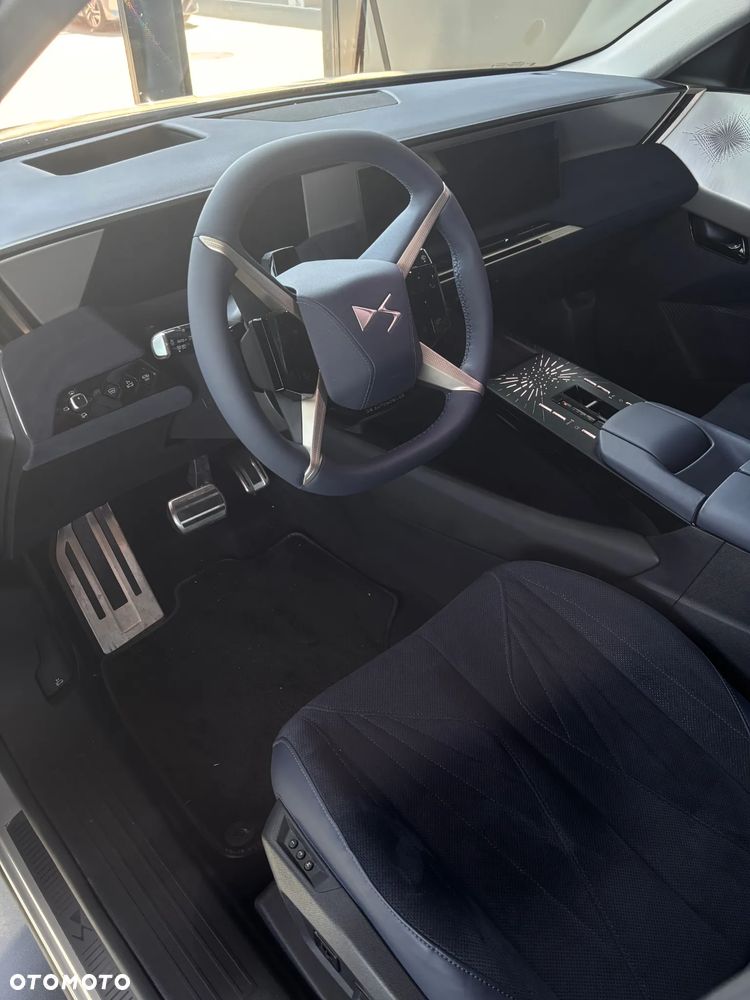 DS Automobiles N°8 73kWh Étoile - 12