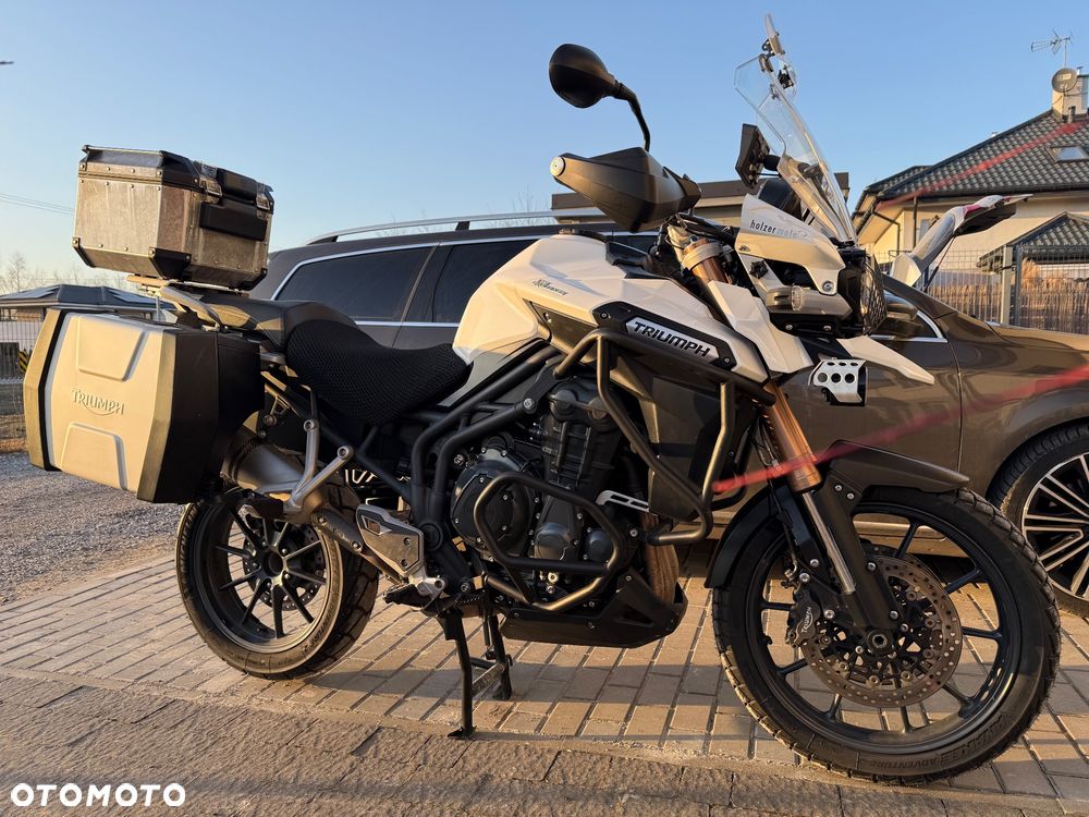 Triumph Tiger - 2