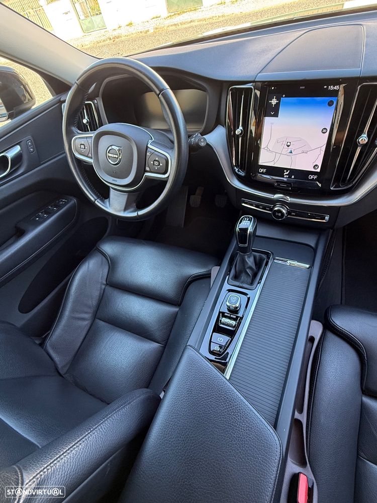 Volvo XC 60 2.0 D4 Momentum Plus - 11