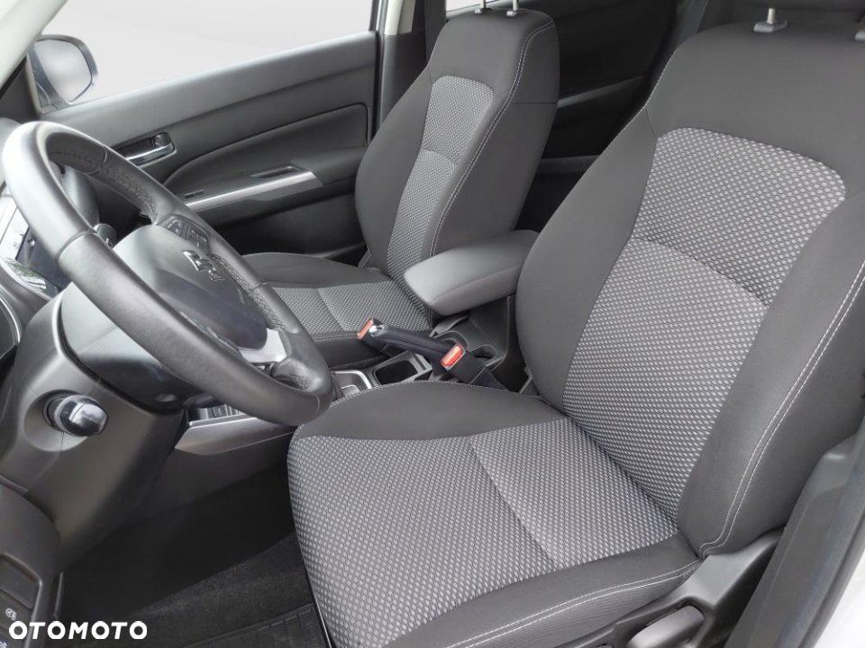 Suzuki Vitara - 10