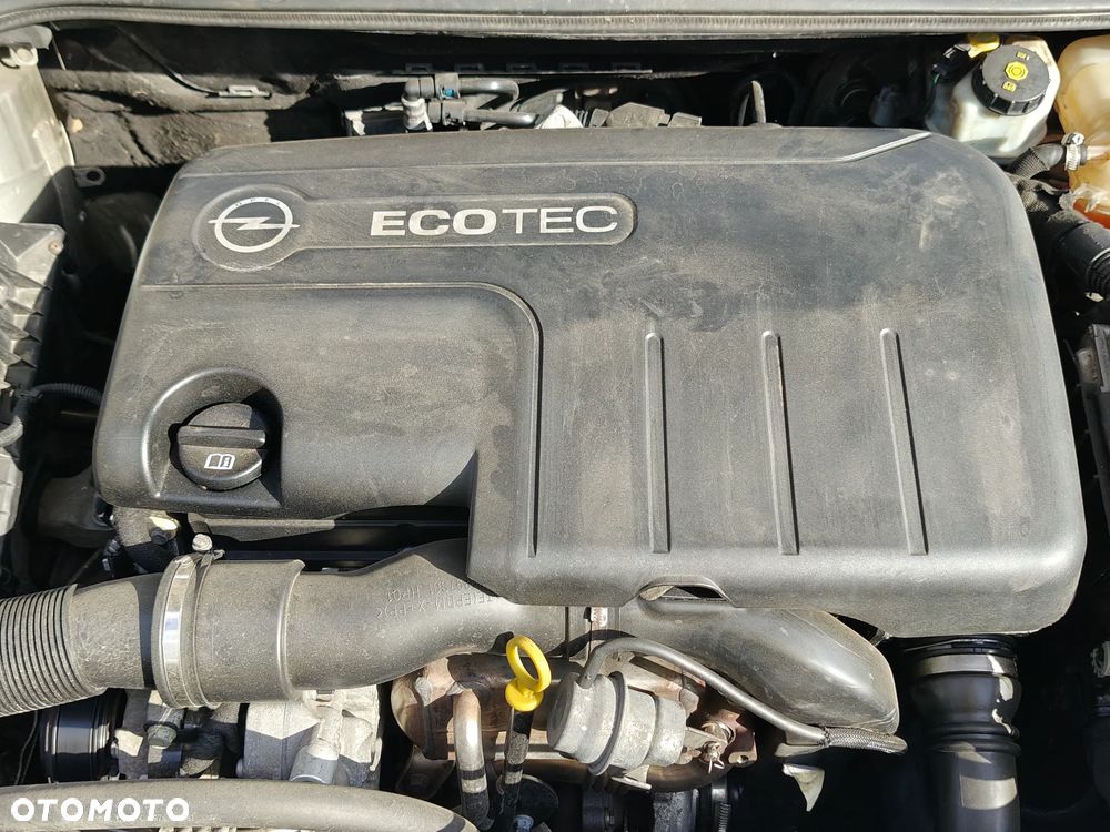 Opel Astra 1.7 CDTI Cosmo - 19