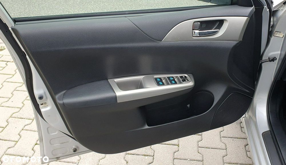 Subaru Impreza - 19