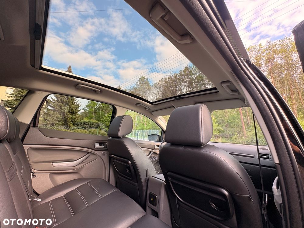 Ford Kuga 2.5 4x4 Individual - 26