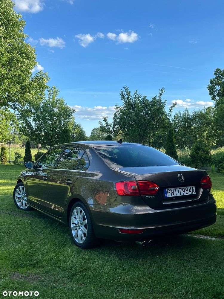 Volkswagen Jetta 1.4 TSI DSG Highline - 4