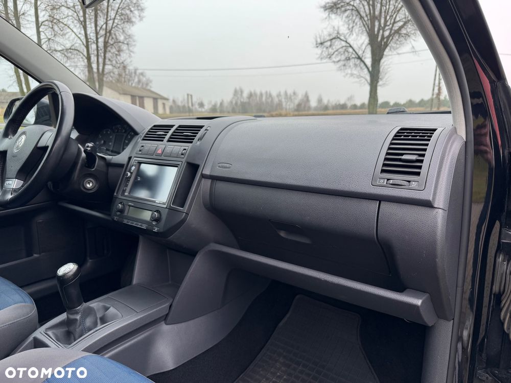 Volkswagen Polo 1.4 Tour - 29