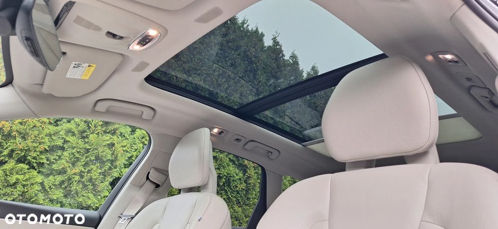 Volvo XC 60 T6 AWD Momentum - 10