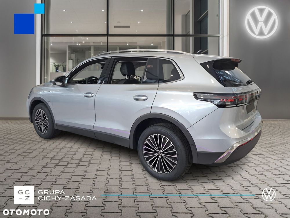 Volkswagen Tiguan - 3