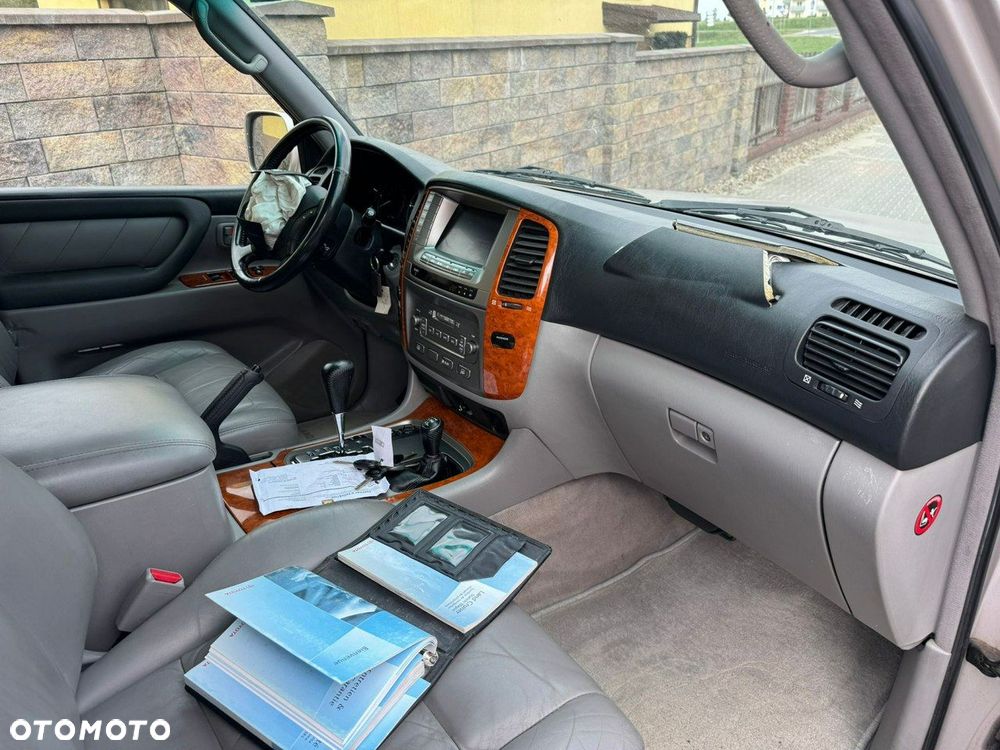 Toyota Land Cruiser 100 Automatik Executive - 17