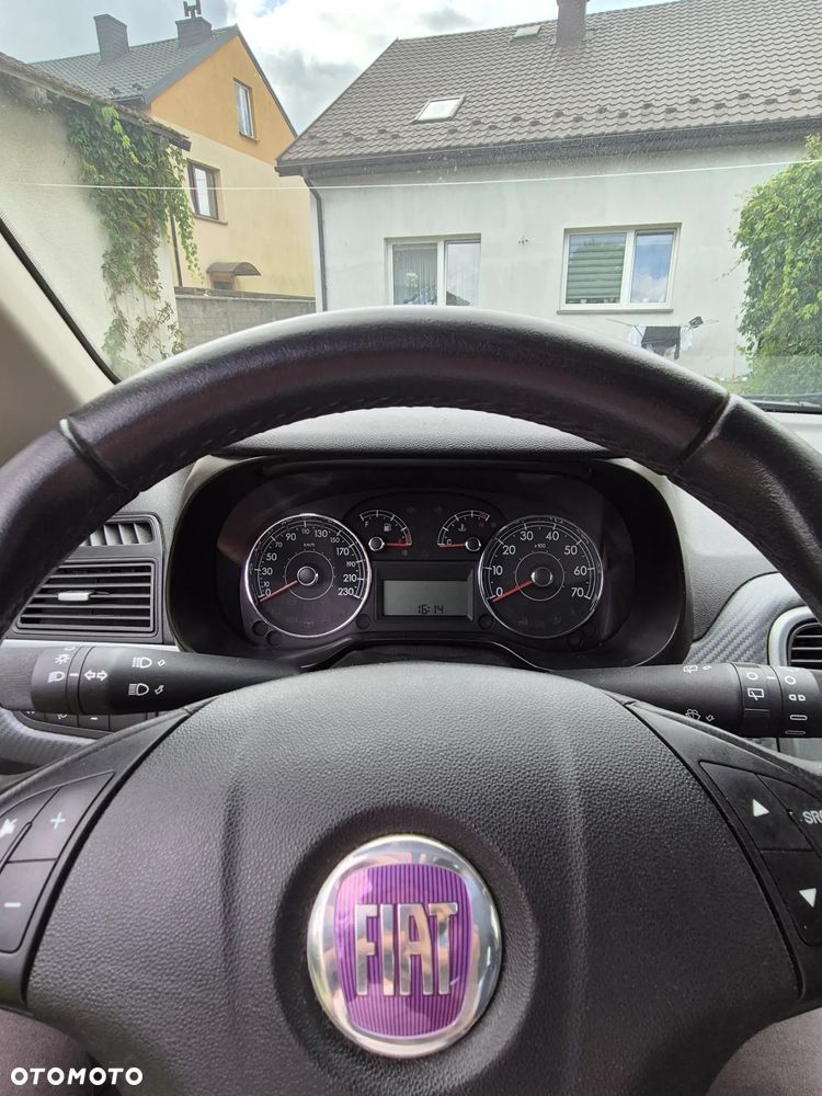 Fiat Punto 1.4 Easy S&S - 12