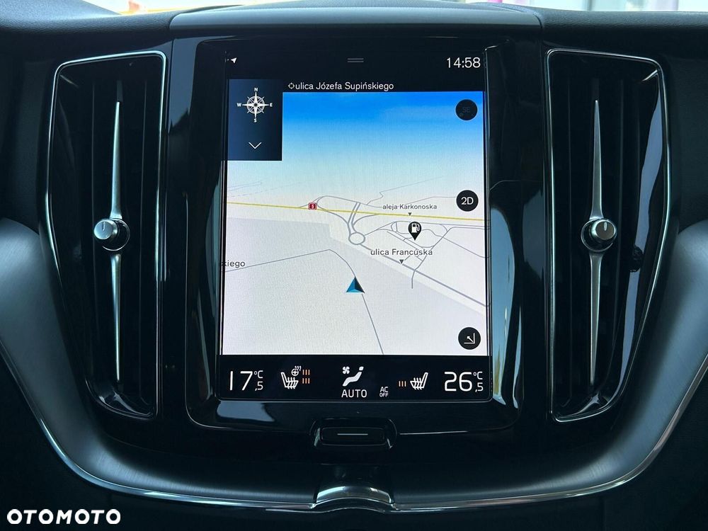 Volvo XC 60 B4 B Momentum - 27