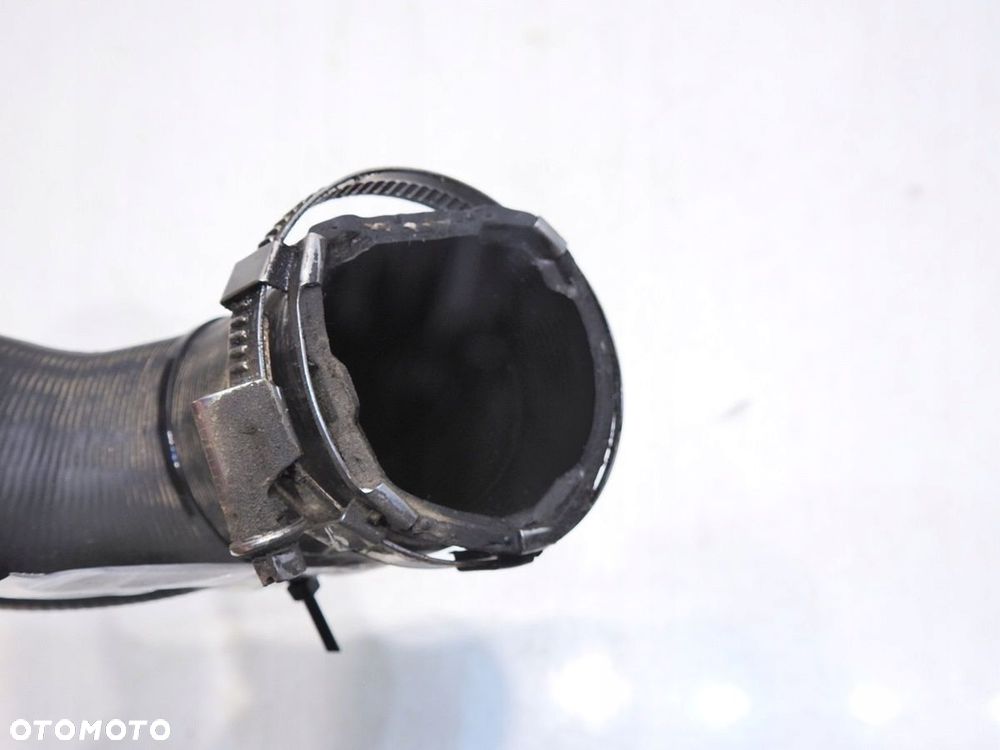 WĄŻ RURA INTERCOOLERA AUDI A4 B7 AVANT 8E0145790G - 4