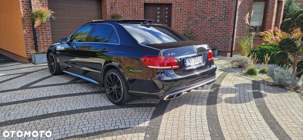 Mercedes-Benz Klasa E 63 AMG - 7