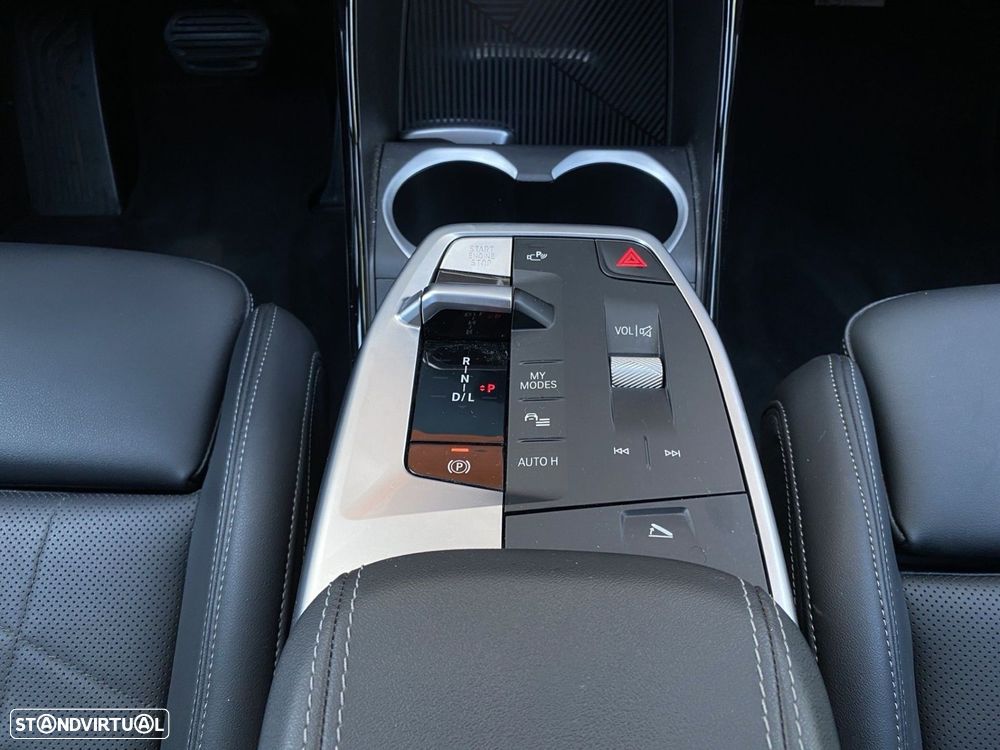 BMW X1 sDrive18d xLine - 12