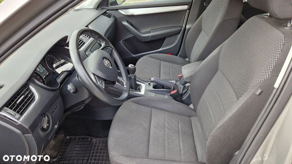 Skoda Octavia 1.6 TDI Ambition - 11
