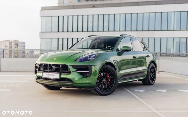 Porsche Macan - 1