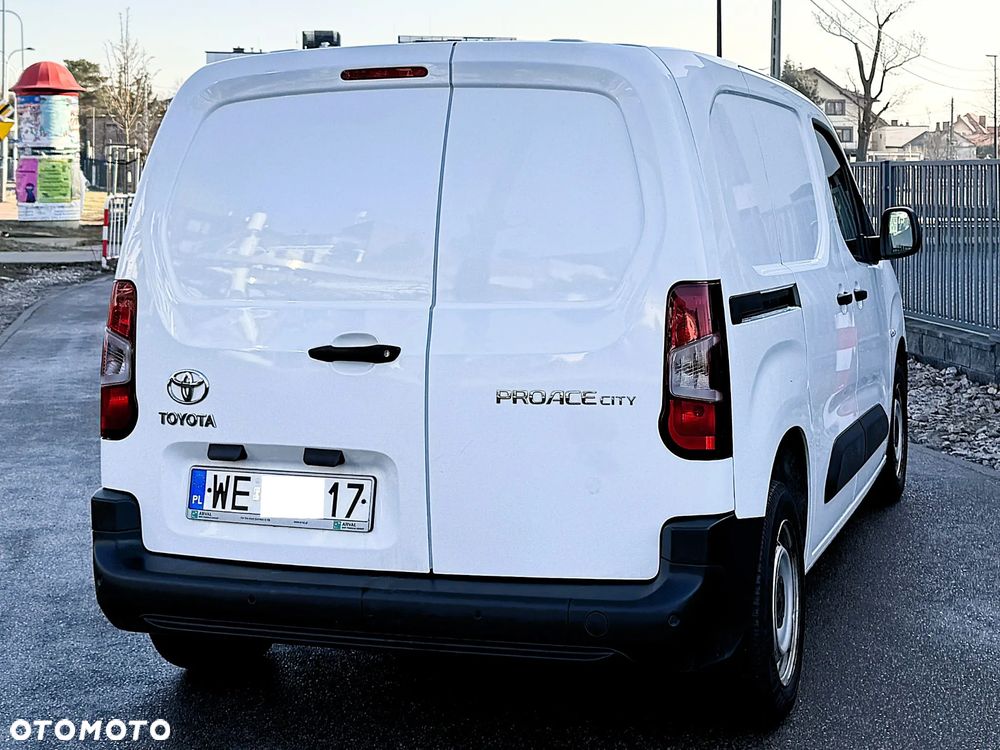 Toyota PROACE CITY - 32