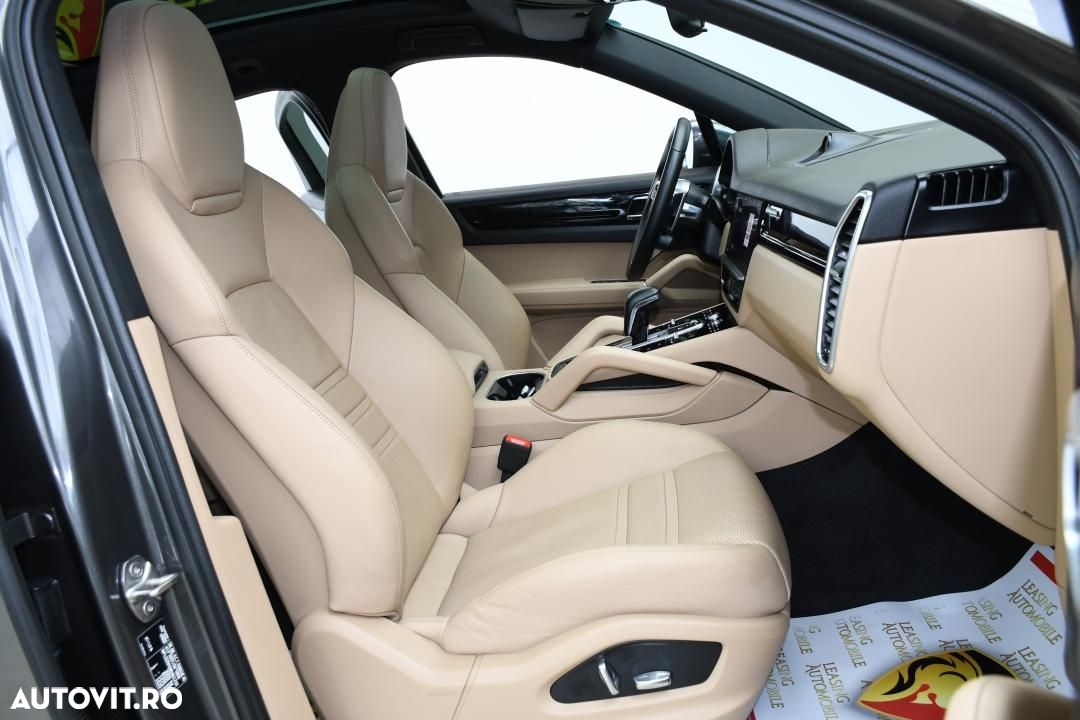 Porsche Cayenne Coupe E-Hybrid Tiptronic S Platinum Edition - 10