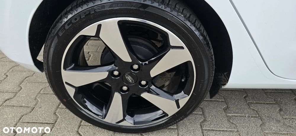 Ford Fiesta - 17