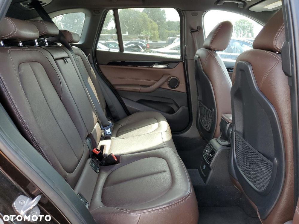 BMW X1 - 18