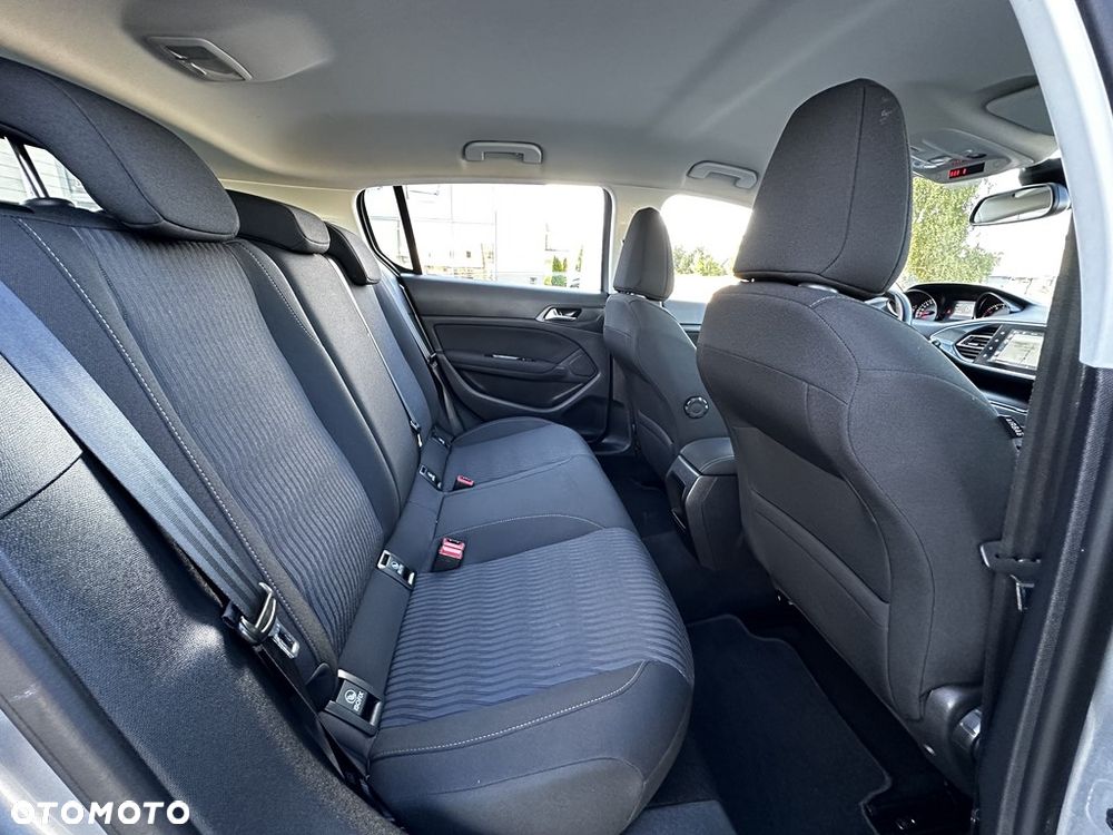 Peugeot 308 125 THP Active - 25