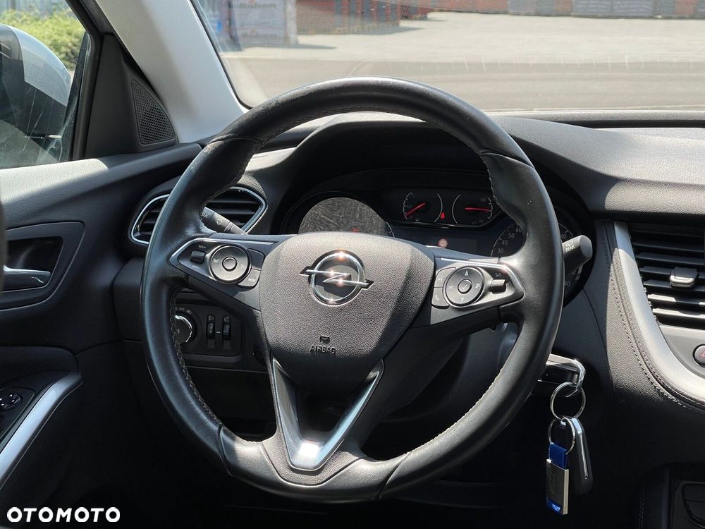Opel Grandland X 1.2 T Enjoy S&S - 11