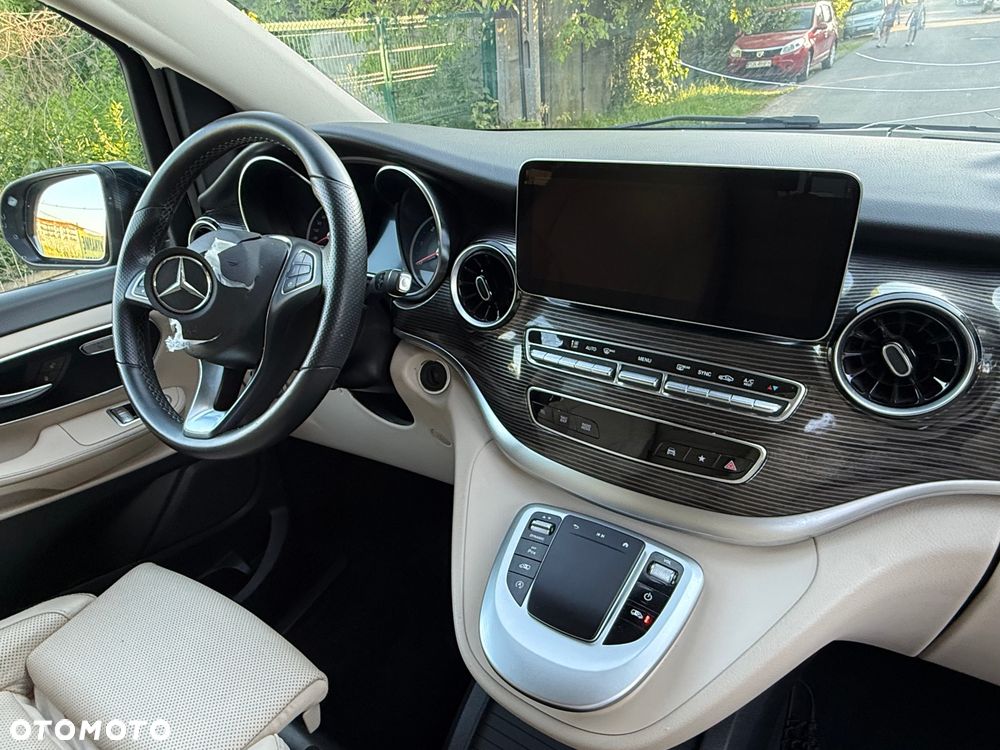 Mercedes-Benz Klasa V 250 d Exclusive 9G-Tronic (d³ugi) - 26