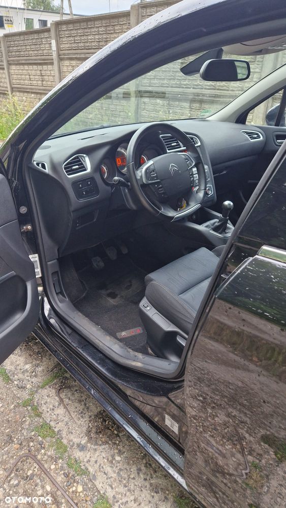 Citroën C4 VTi 120 Exclusive - 17
