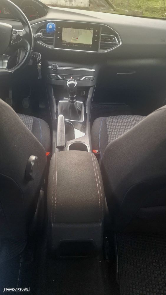 Peugeot 308 1.5 BlueHDi Style - 22