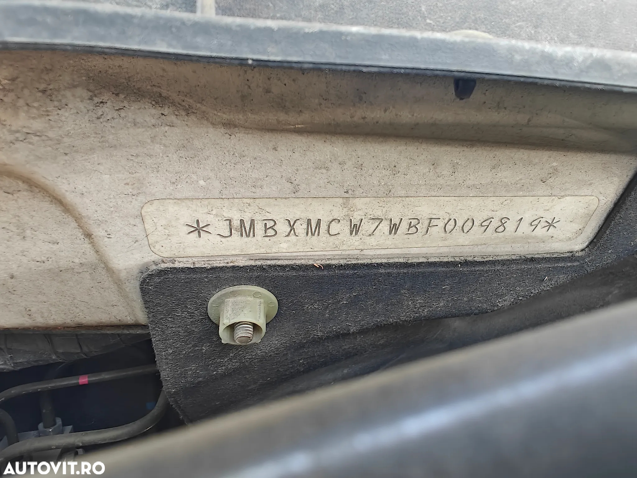 Mitsubishi Outlander - 23