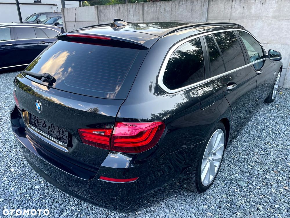 BMW Seria 5 520d xDrive - 7