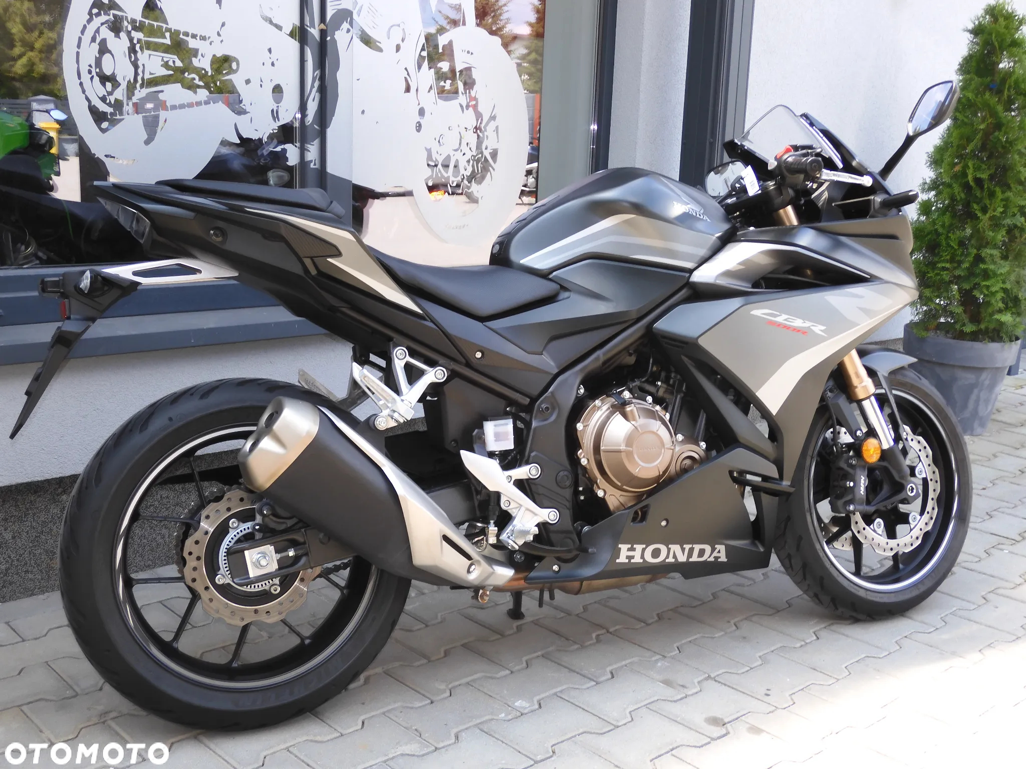 Honda CBR - 18