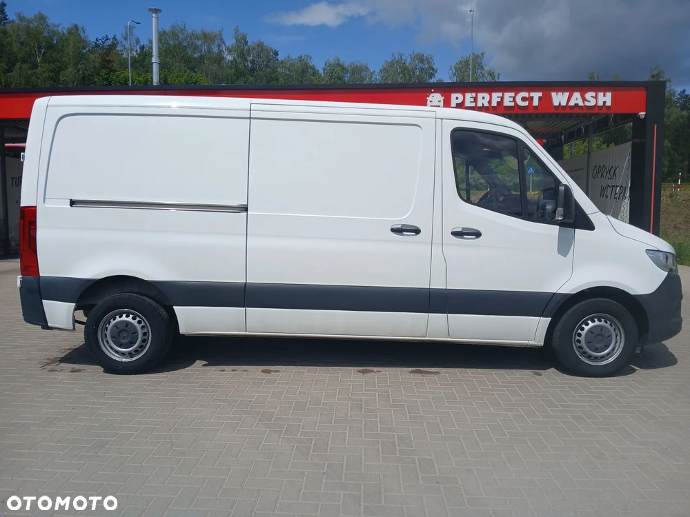 Mercedes-Benz Sprinter - 7