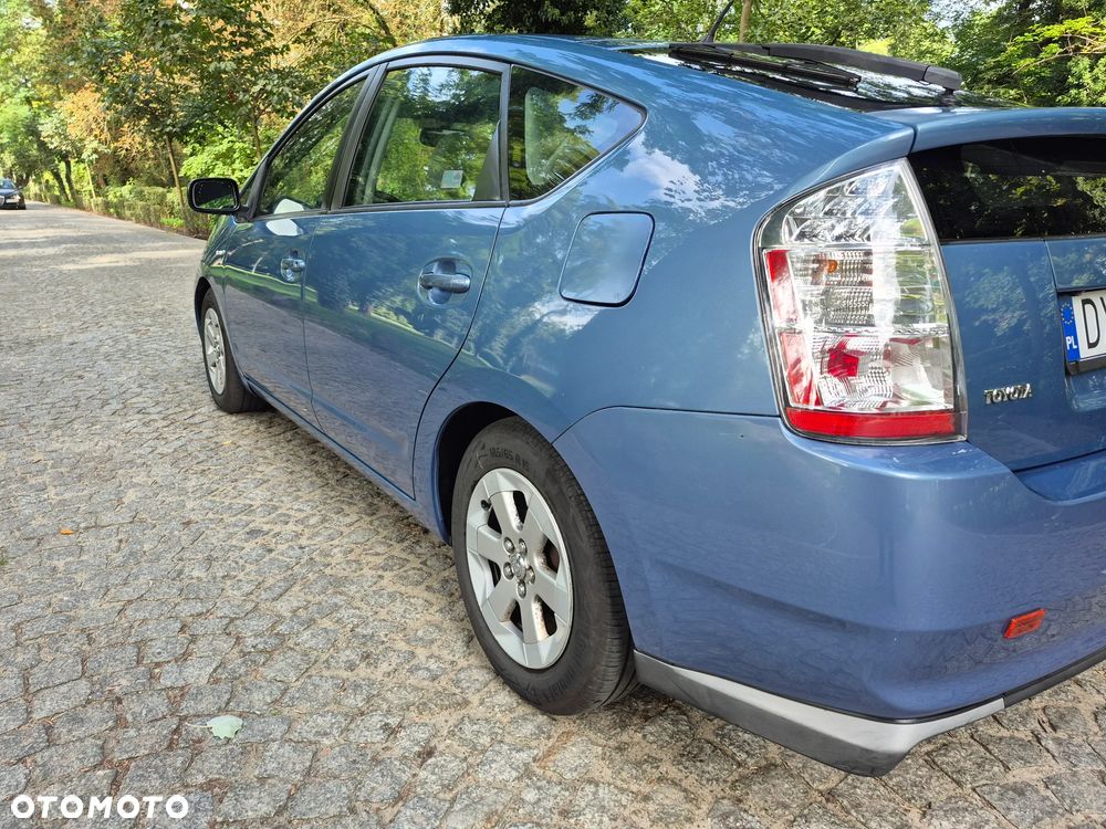 Toyota Prius 1.5 VVT-i Prestige - 11