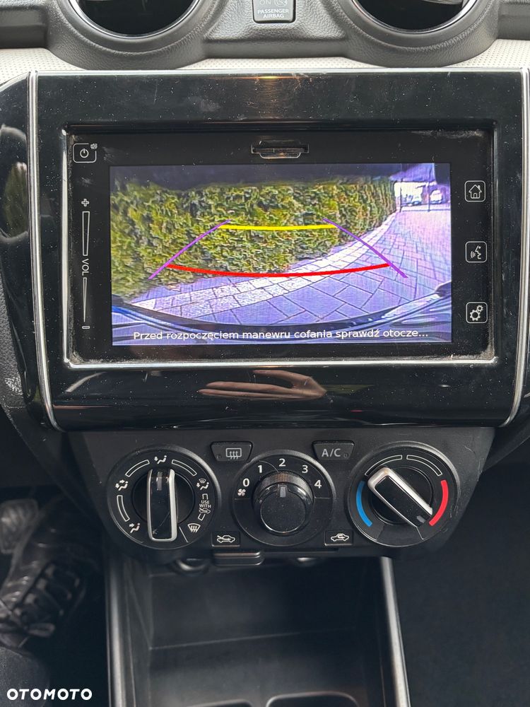 Suzuki Swift 1.2 Premium Plus - 29