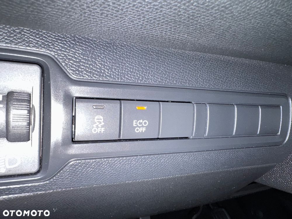 Peugeot 308 SW HDi FAP 110 (Blue Lion) Business Line Niveau 1 - 38