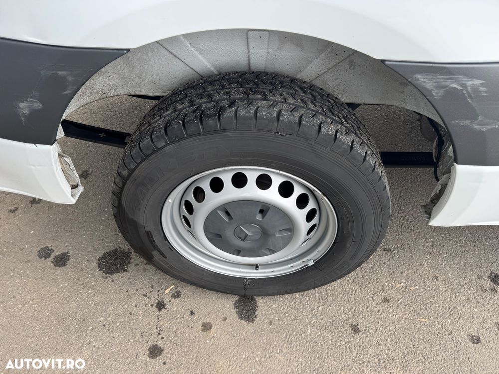 Mercedes-Benz Sprinter - 23