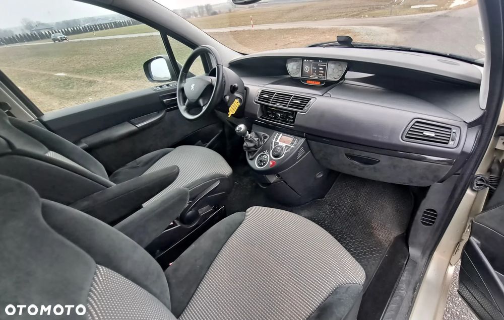 Peugeot 807 HDi 135 Style - 5