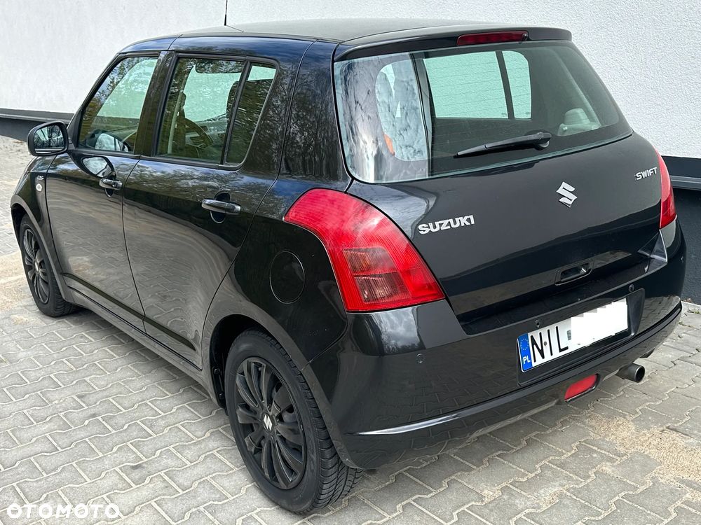 Suzuki Swift 1.3 DDiS 16v GLX - 4