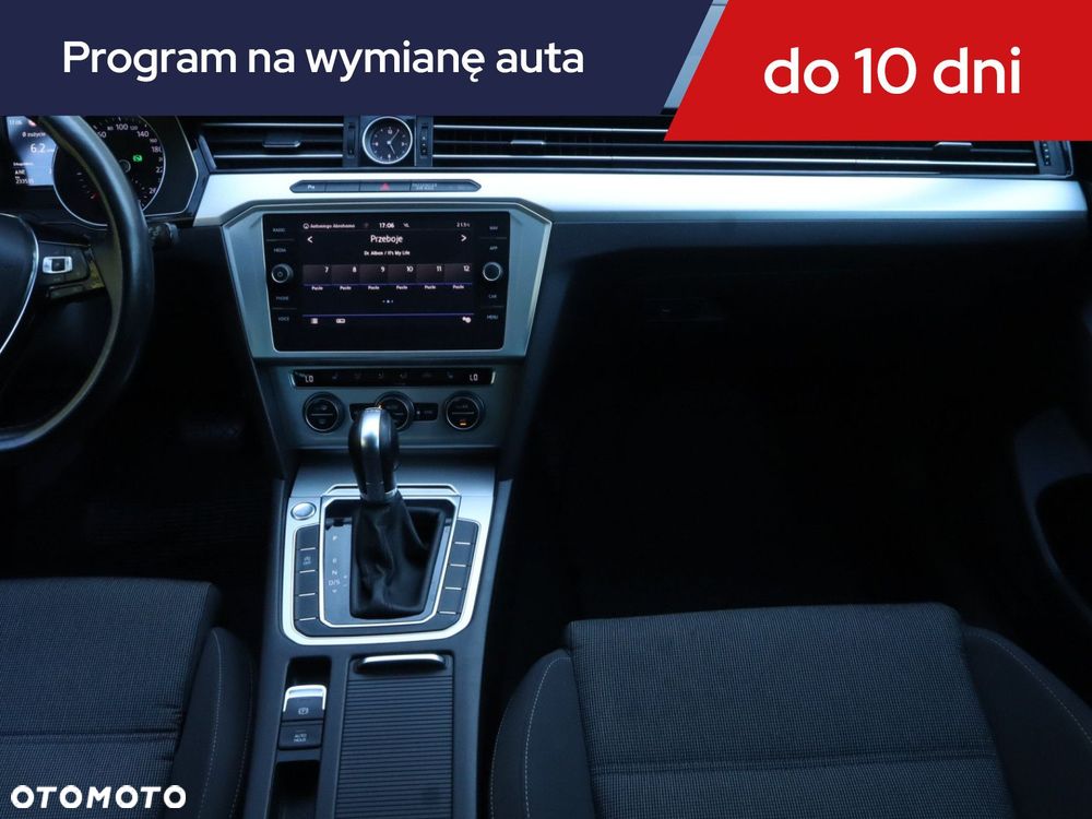 Volkswagen Passat Variant - 10