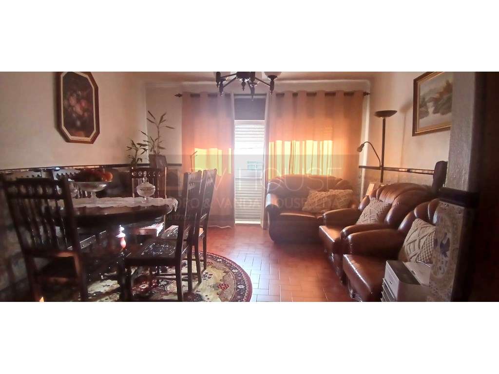Apartamento T2 | Casal de São Brás - Amadora - Grande imagem: 2/26