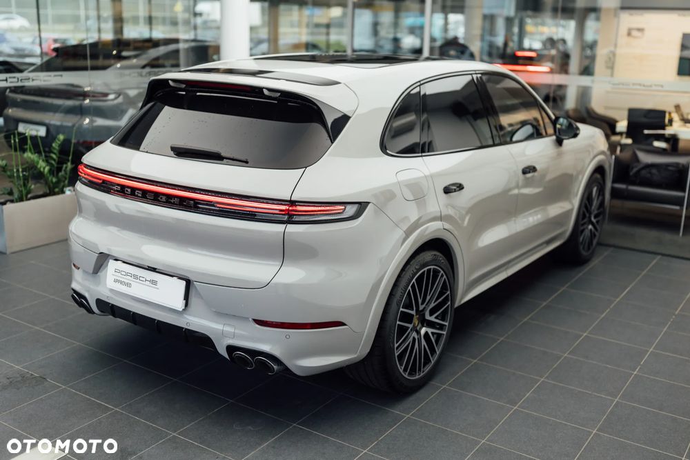 Porsche Cayenne S - 9
