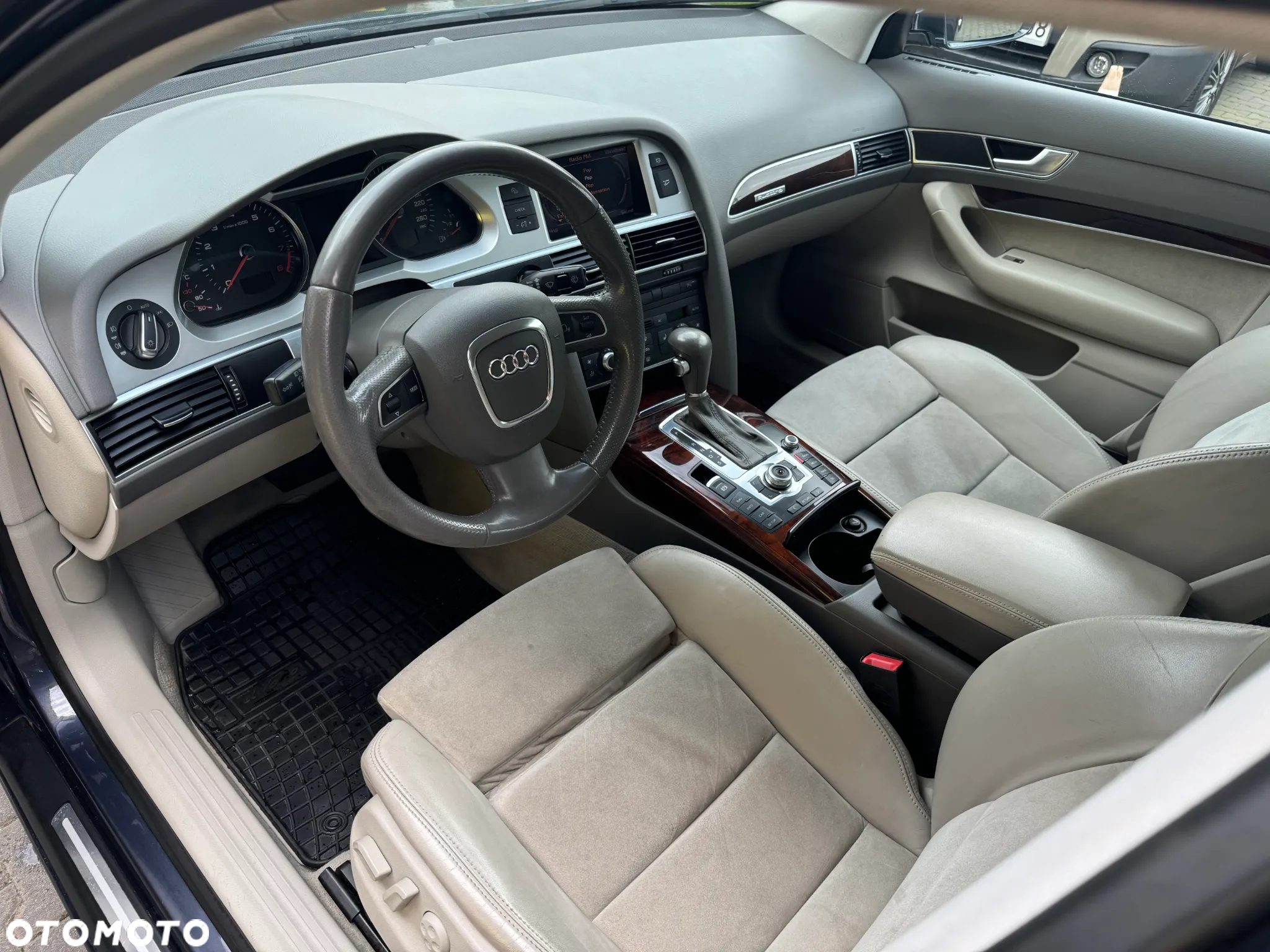 Audi A6 - 12