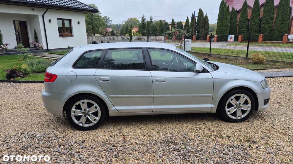 Audi A3 Sportback - 8