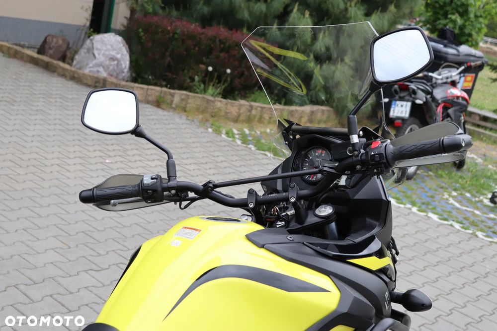 Suzuki V-STROM - 13