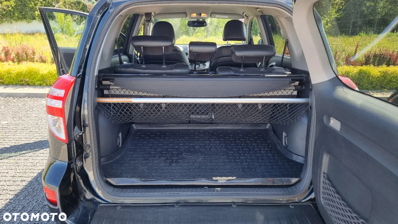 Toyota RAV4 2.0 VVT-i Prestige MS - 13