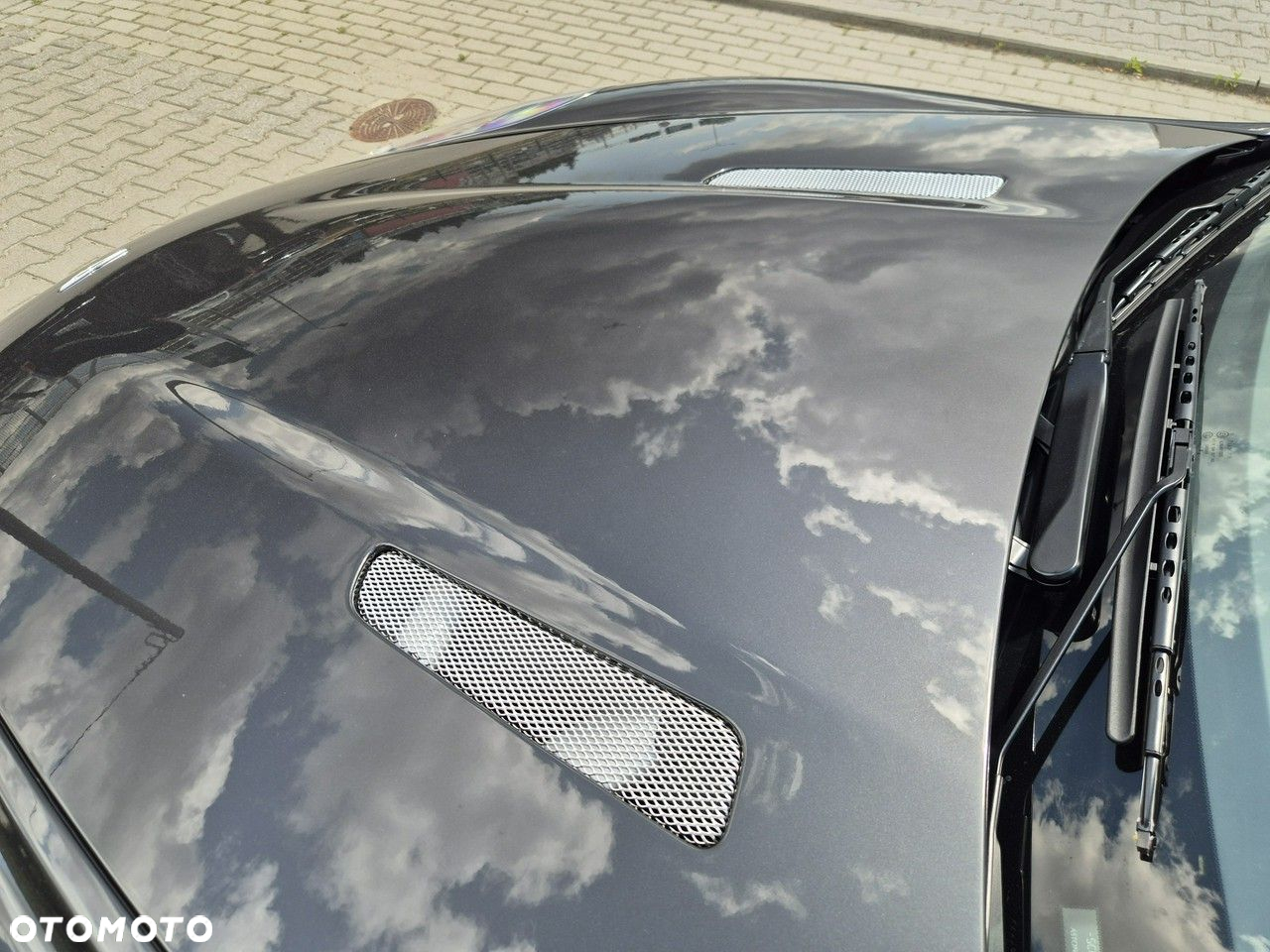 Aston Martin DB9 - 13